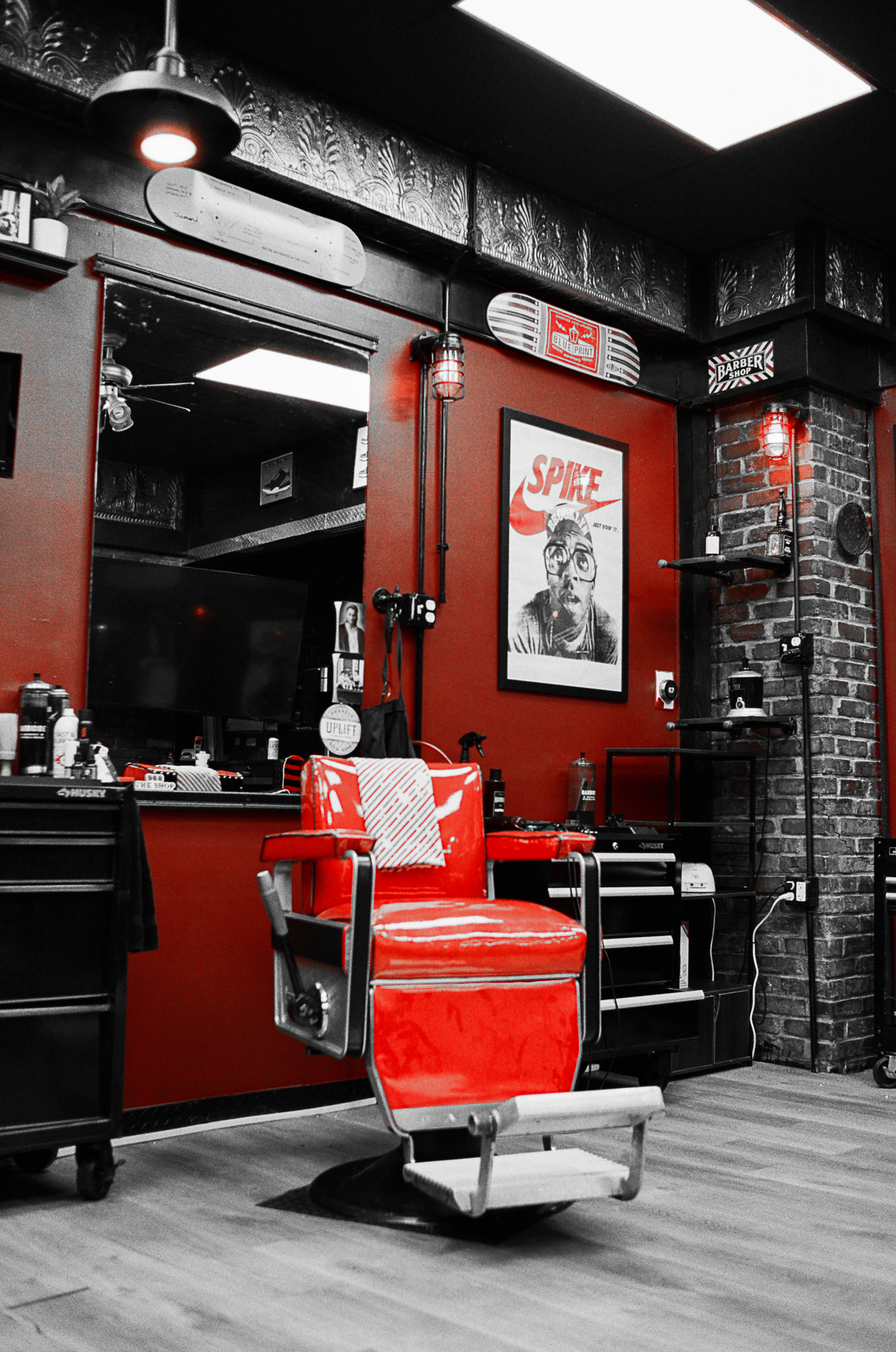 BOSTONS BEST BARBERSHOP - 968 THE SHOP - Somerville, MA, barber